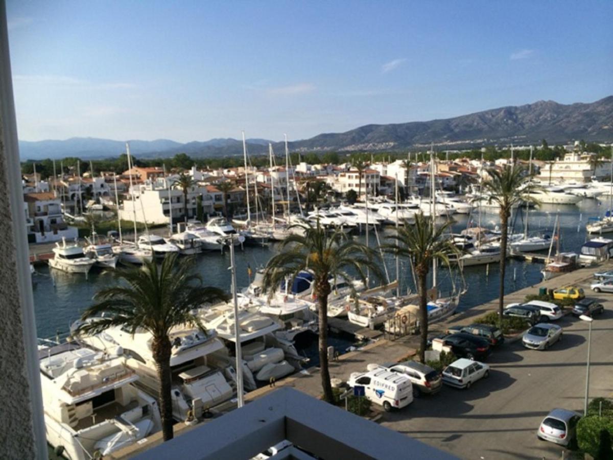 Estudio Vistas Marina Y Mar Ref 295 艾姆布里亚布拉瓦 外观 照片