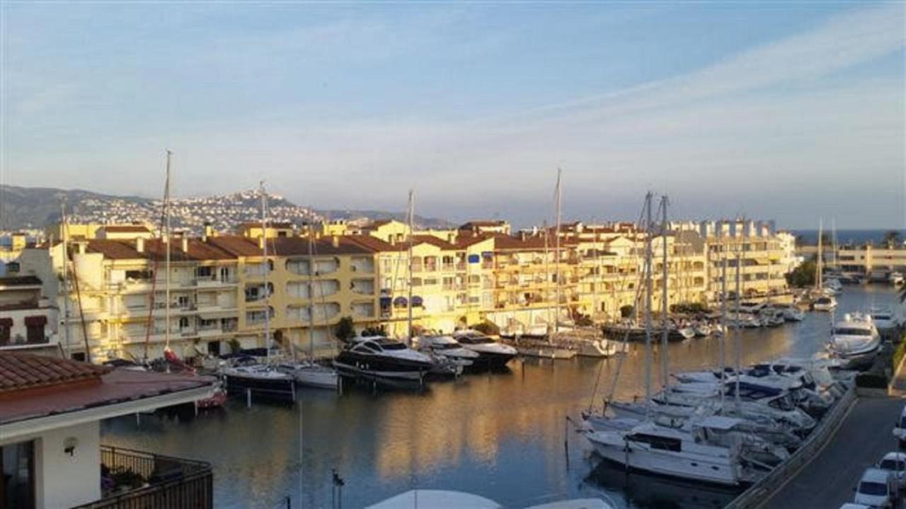 Estudio Vistas Marina Y Mar Ref 295 艾姆布里亚布拉瓦 外观 照片
